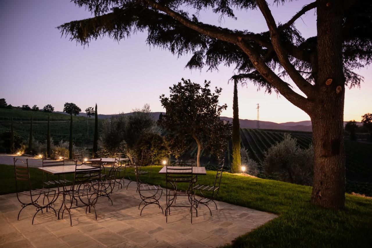 Wine Estate Rooms Paradiso Di Cacuci มอนตาลชิโน ภายนอก รูปภาพ
