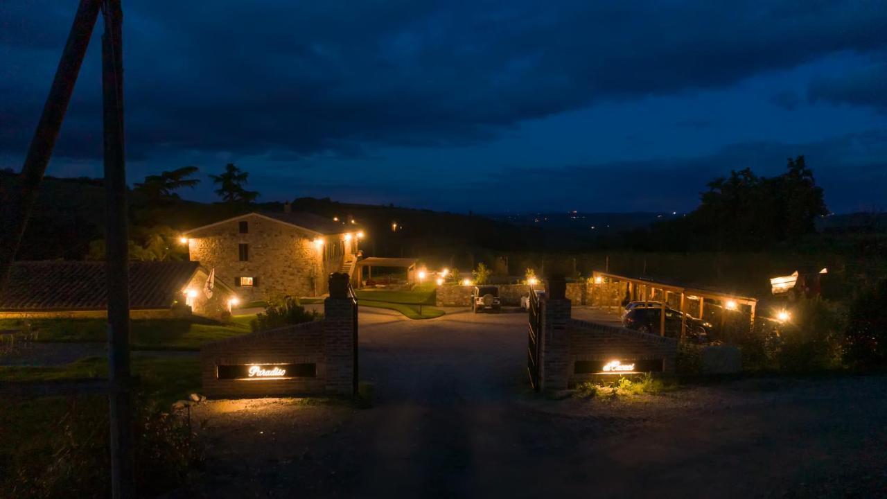 Wine Estate Rooms Paradiso Di Cacuci มอนตาลชิโน ภายนอก รูปภาพ