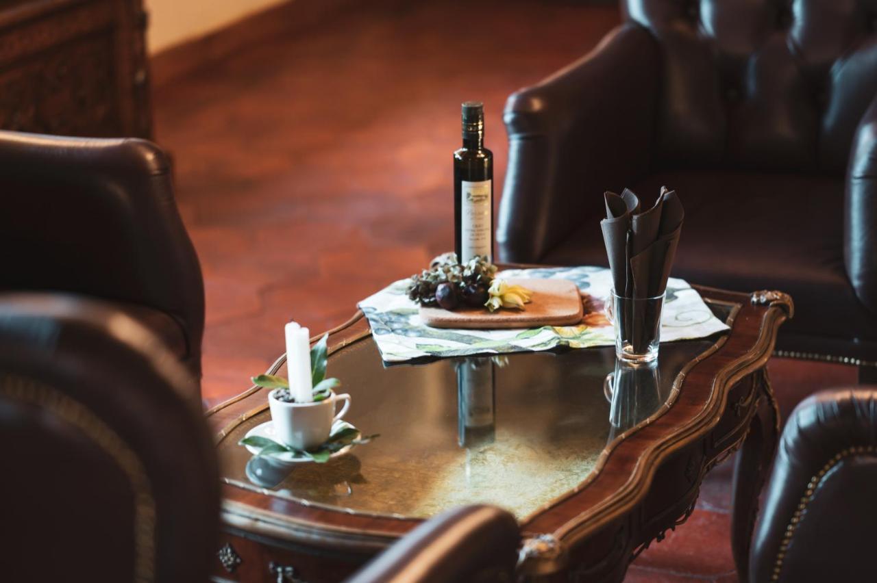 Wine Estate Rooms Paradiso Di Cacuci มอนตาลชิโน ภายนอก รูปภาพ